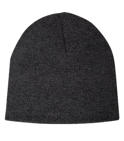 Sur mesure pour vous : broderie personnalisée sur une casquette en tricot de tous les jours