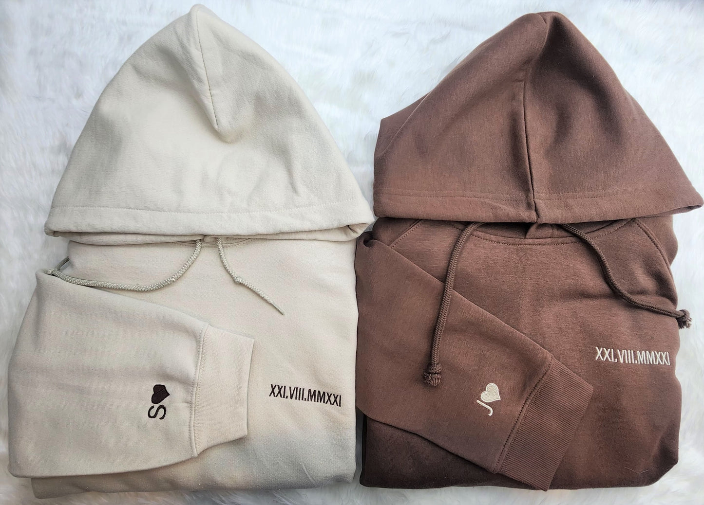 Célébrez les souvenirs : Sweats-shirts à chiffres romains brodés personnalisés
